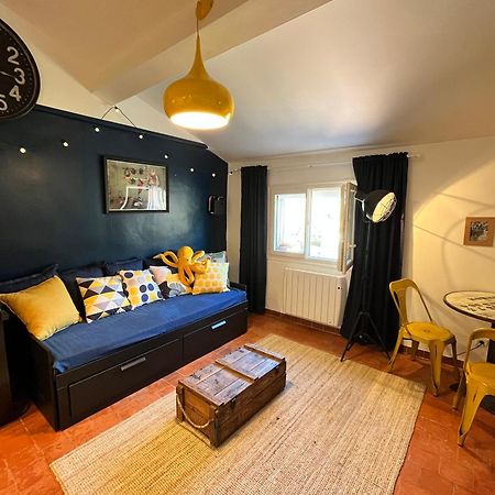 Cosy Provencal Apartment Belgentier Екстериор снимка